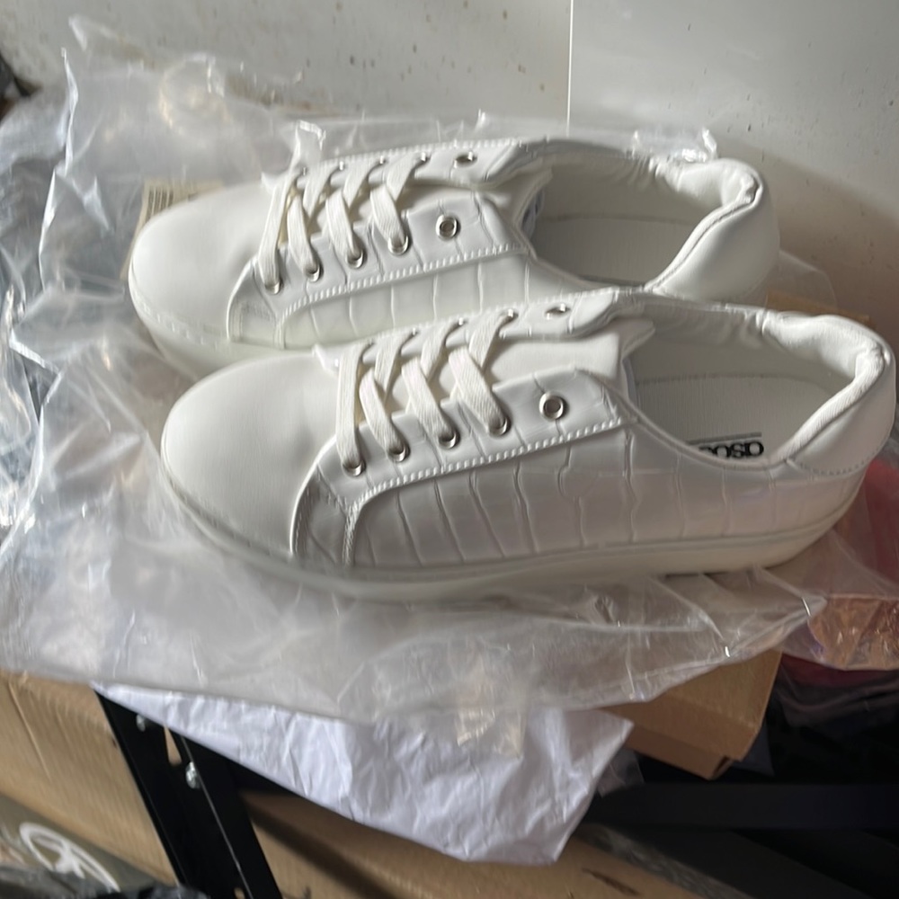 Play form shoes
